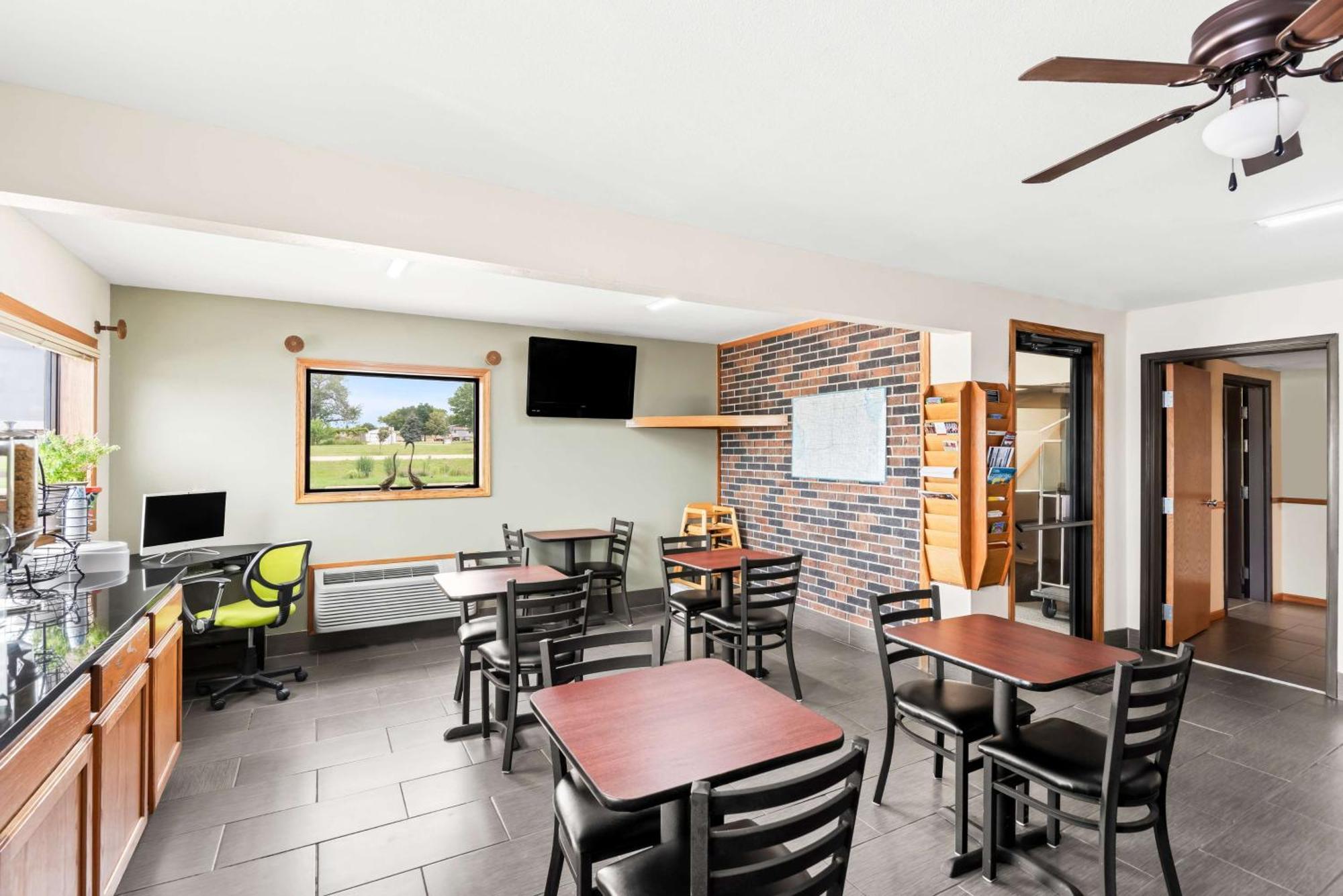 Surestay Hotel By Best Western Manchester Esterno foto