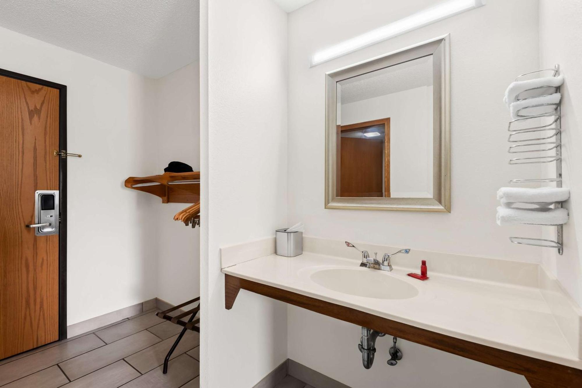 Surestay Hotel By Best Western Manchester Esterno foto